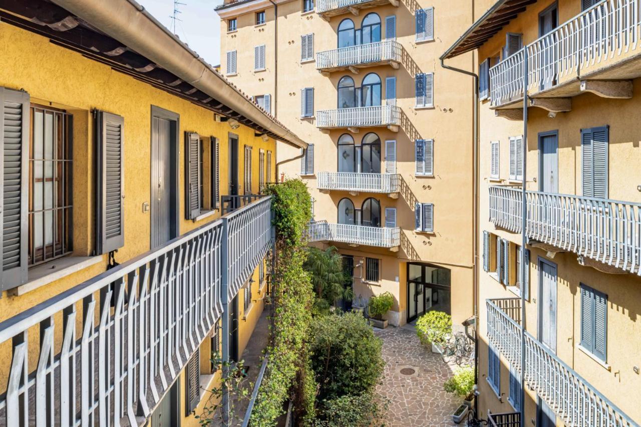 Easylife - Romantico Appartamento Sulla Darsena Мілан Екстер'єр фото