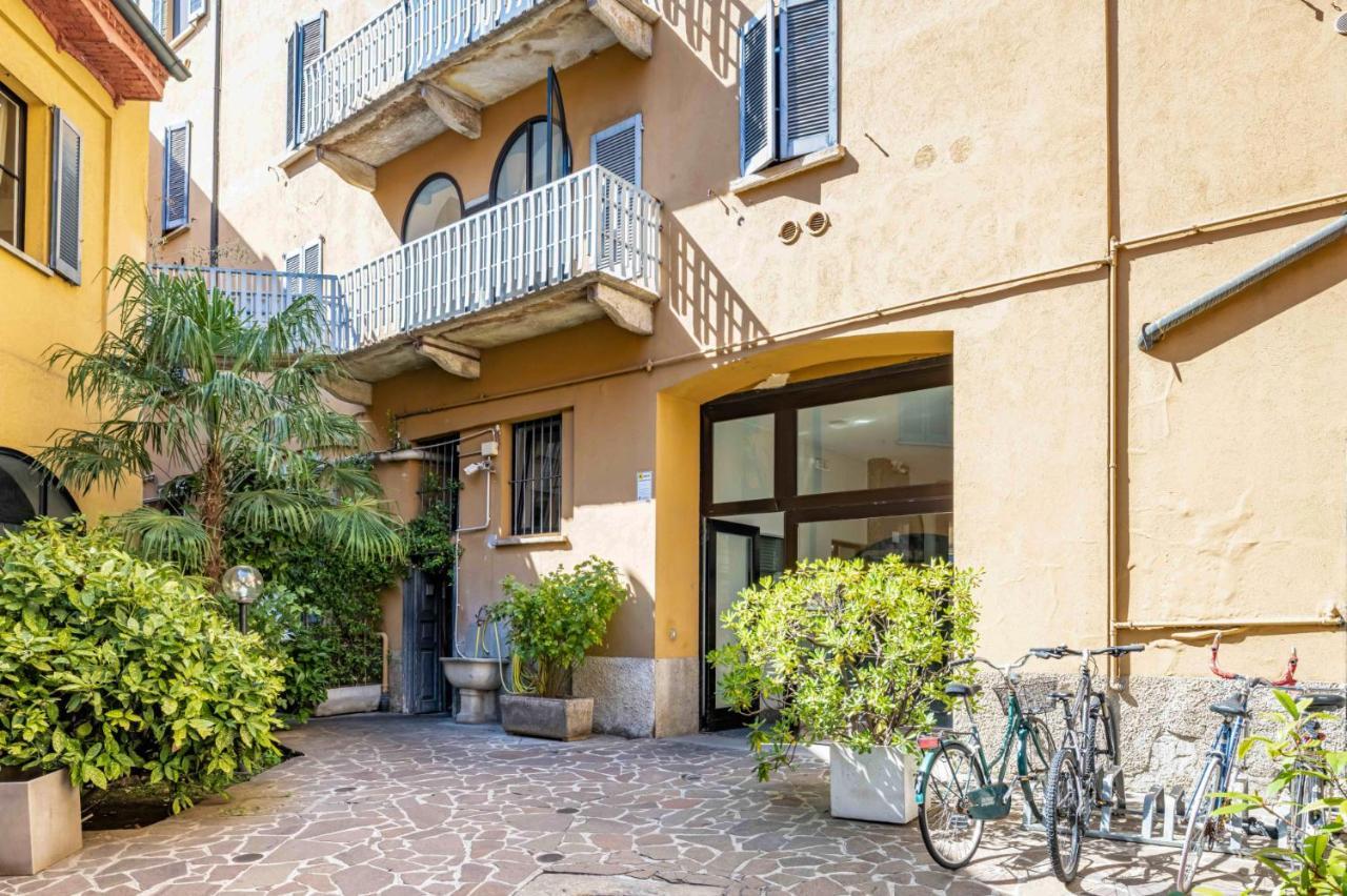 Easylife - Romantico Appartamento Sulla Darsena Мілан Екстер'єр фото
