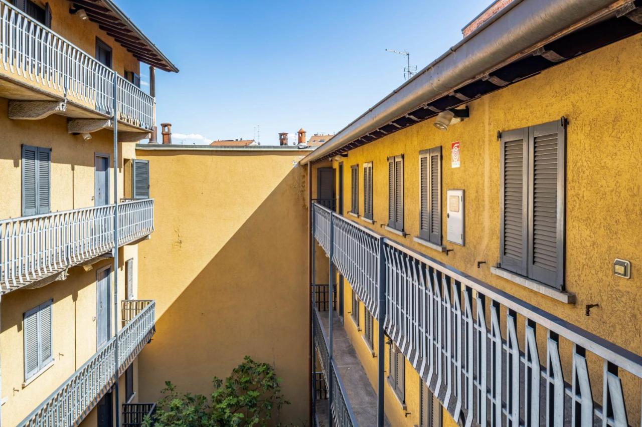 Easylife - Romantico Appartamento Sulla Darsena Мілан Екстер'єр фото