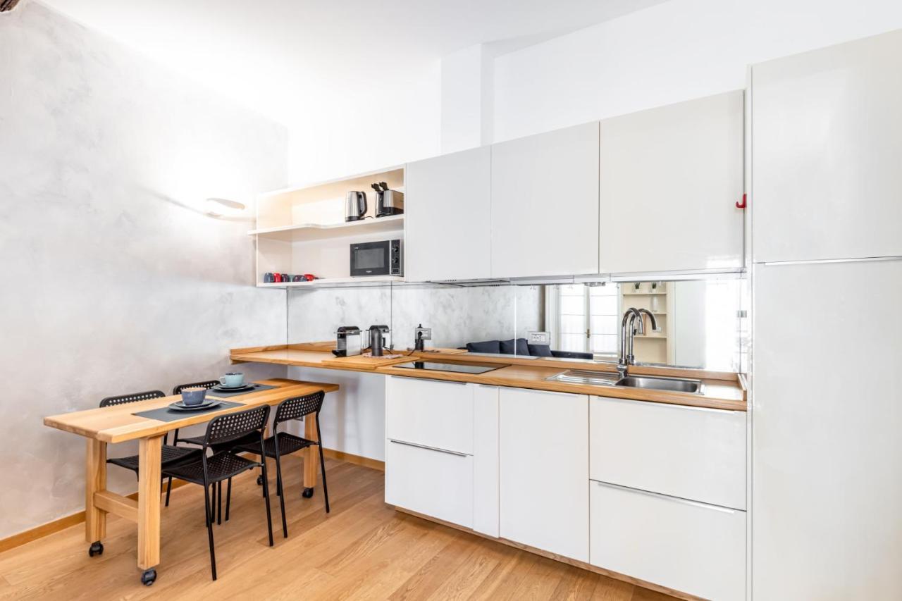 Easylife - Romantico Appartamento Sulla Darsena Мілан Екстер'єр фото